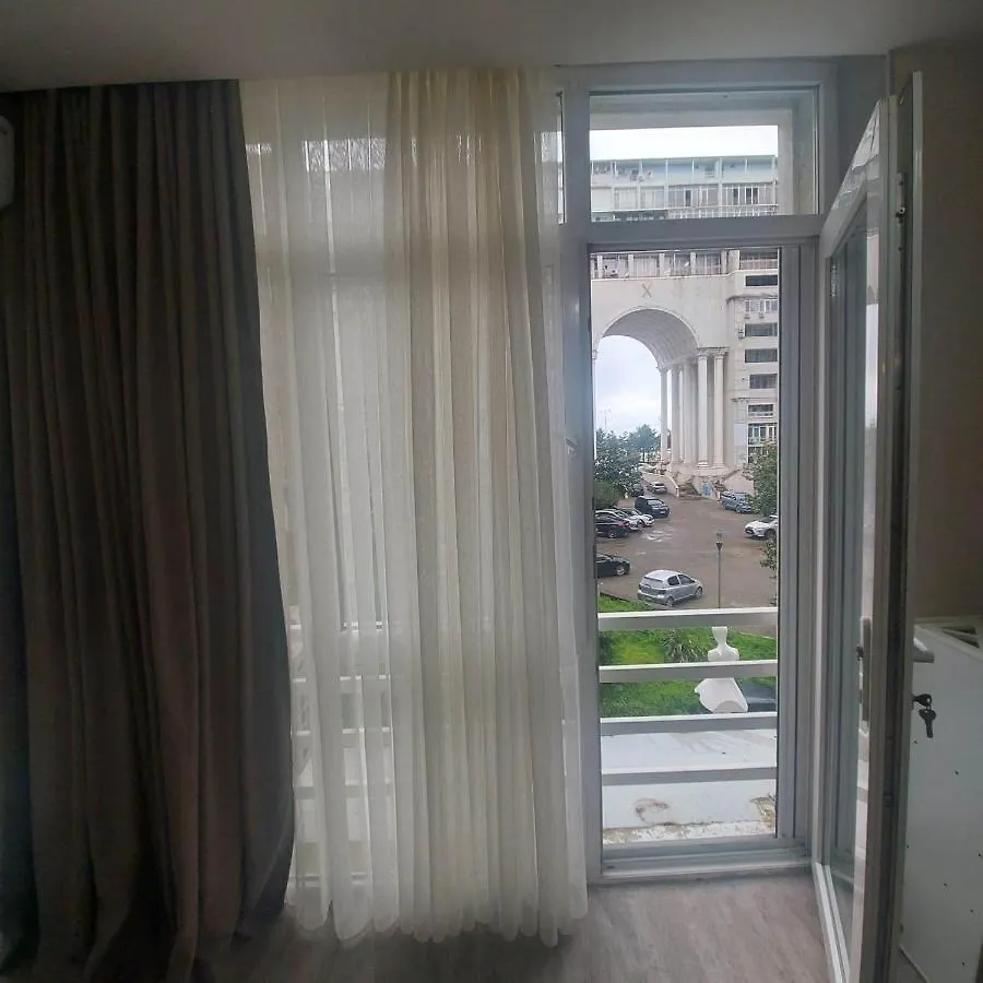Giorgi Aparthotel Batumi 0*,