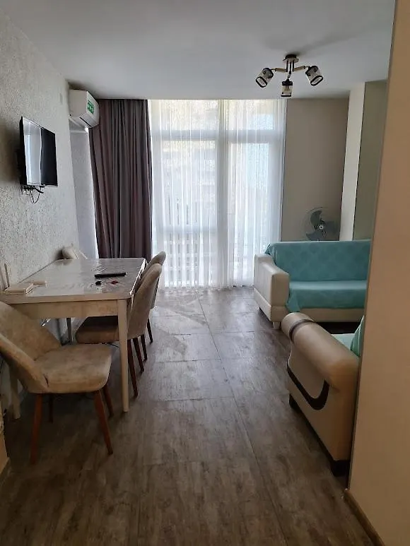 Giorgi Aparthotel Batumi