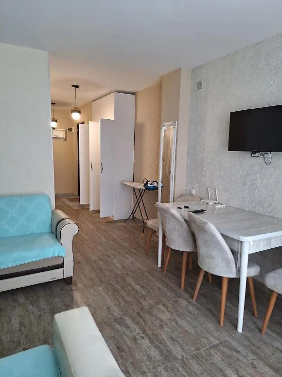 Giorgi Aparthotel Batumi
